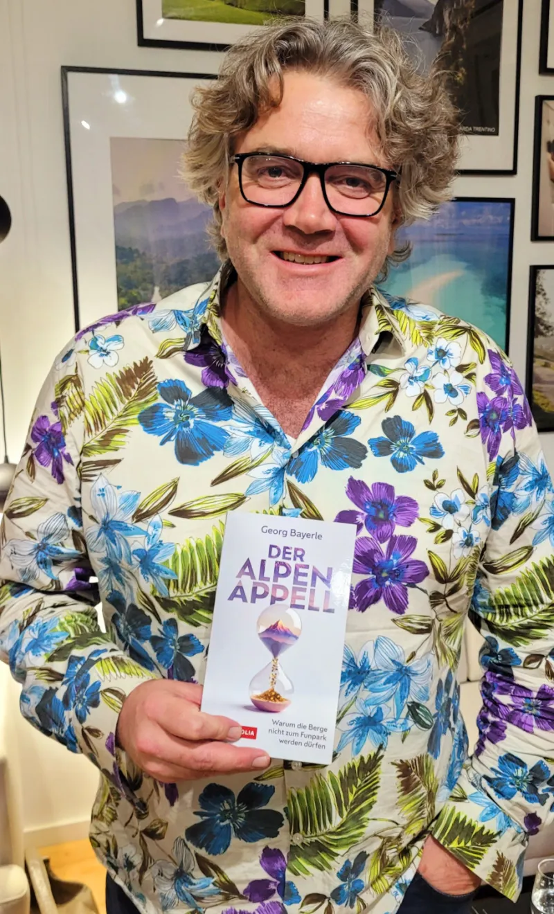 Der Journalist Georg Bayerle plädiert für achtsamen Alpentourismus